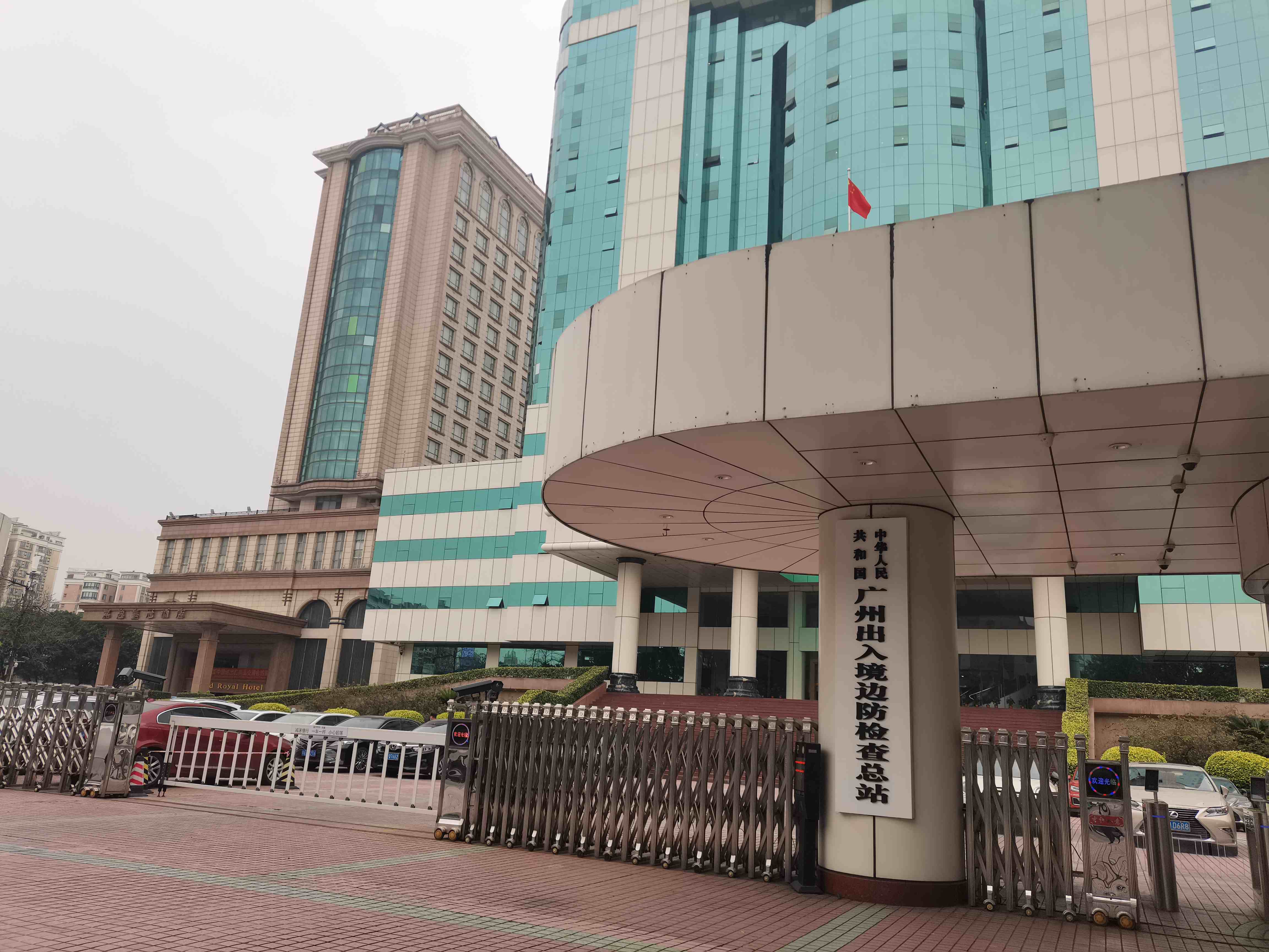 广州天河区全自动洗衣脱水机、自动烘干机、干洗机安装案例